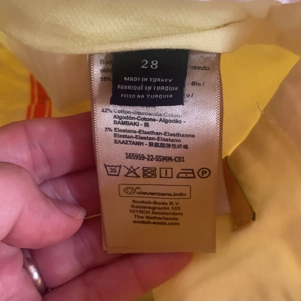 Scotch & Soda shorts - Picture 3 of 5